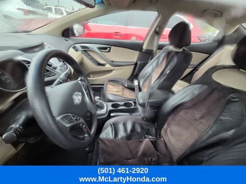 Used 2016 Hyundai Elantra SE w/ Option Group 02 FWD image 8