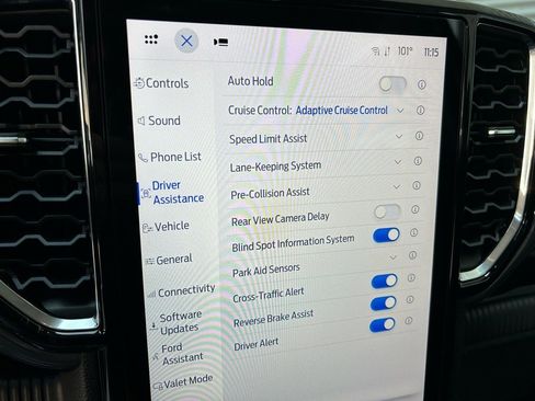 Used 2024 Ford Ranger Lariat w/ FX4 Off-Road Package image 40