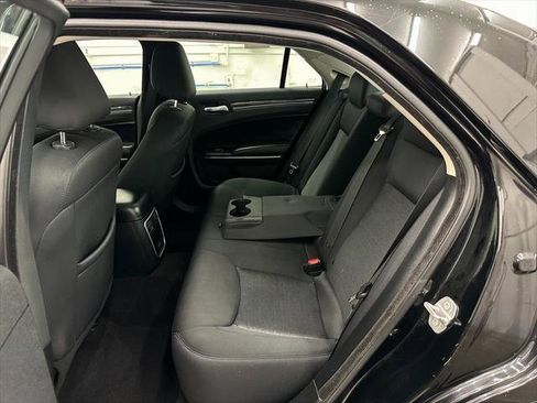 Certified 2021 Chrysler 300 Touring image 22