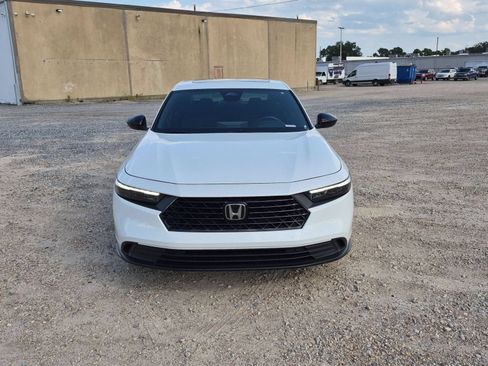 Used 2024 Honda Accord Sport image 9