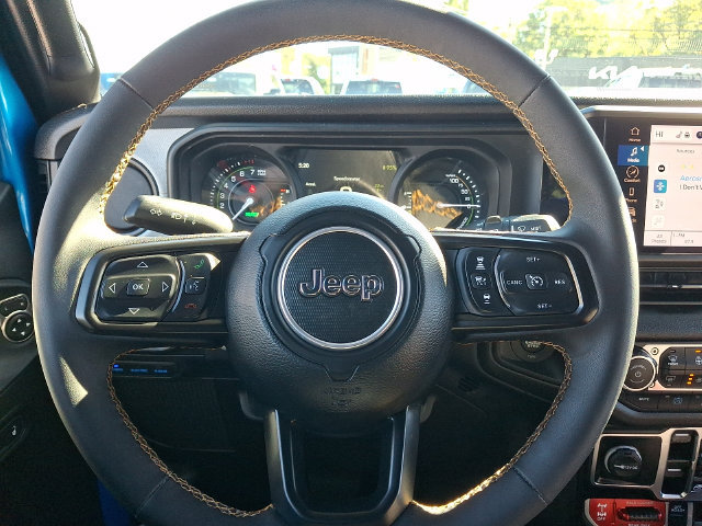 Used 2024 Jeep Wrangler Unlimited AWD/4WD image 18
