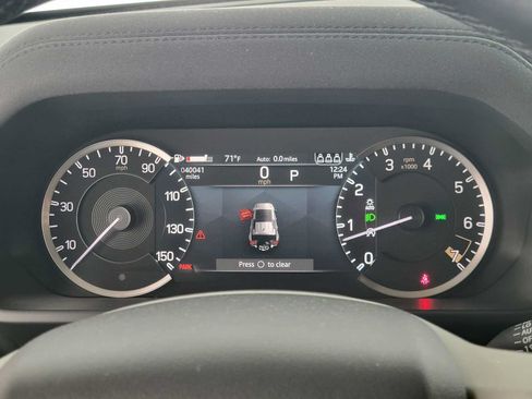Used 2023 Land Rover Defender 110 S AWD/4WD image 23