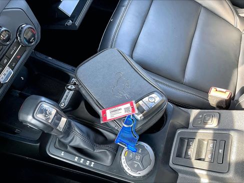 Used 2025 Ford Bronco Outer Banks image 31