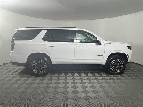 Used 2026 Chevrolet Tahoe Z71 w/ Comfort Package AWD/4WD image 8