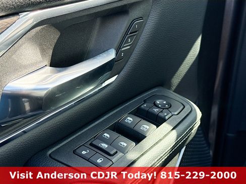 New 2026 RAM 1500 Laramie AWD/4WD image 8