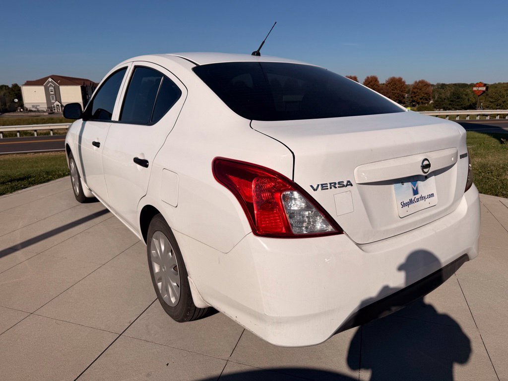 Used 2015 Nissan Versa S FWD image 7