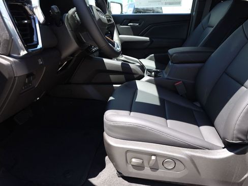 New 2026 GMC Canyon Elevation w/ Convenience Package AWD/4WD image 11