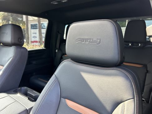 Used 2024 GMC Sierra 2500 AT4 w/ AT4 Premium Plus Package image 15