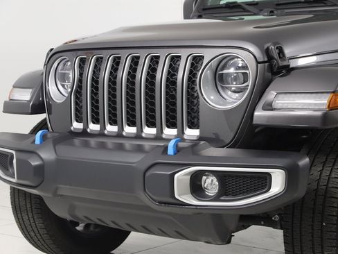 Used 2022 Jeep Wrangler Unlimited Sahara w/ Cold Weather Group image 56