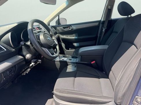 Used 2019 Subaru Outback 2.5i AWD/4WD image 11