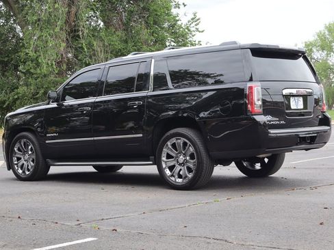 Used 2016 GMC Yukon XL Denali w/ Open Road Package AWD/4WD image 7