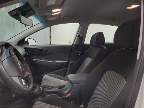 Used 2022 Hyundai Kona SE AWD/4WD image 12