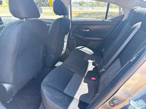 Used 2022 Nissan Sentra SR w/ Electronics Package FWD image 13
