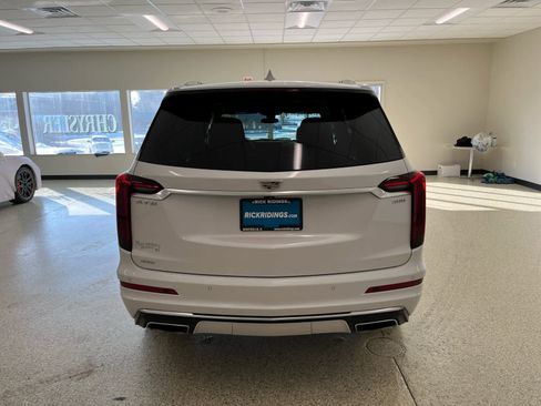 Used 2024 Cadillac XT6 Premium Luxury w/ LPO, Floor Liner Package AWD/4WD image 21