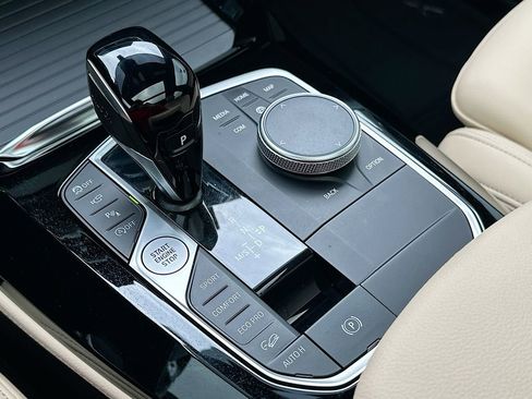 Used 2024 BMW X4 xDrive30i w/ Premium Package image 22