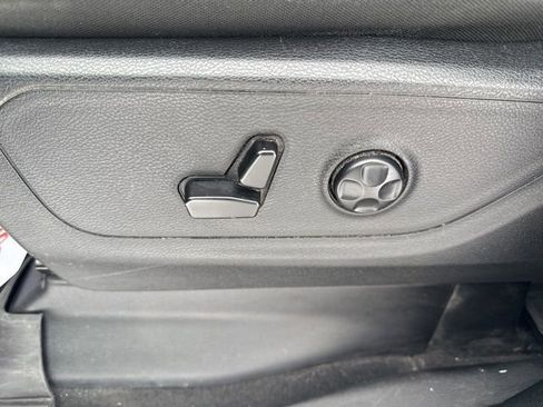 Used 2019 RAM 1500 Big Horn image 25