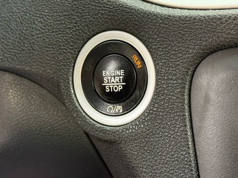 Used 2022 Dodge Charger SXT image 31