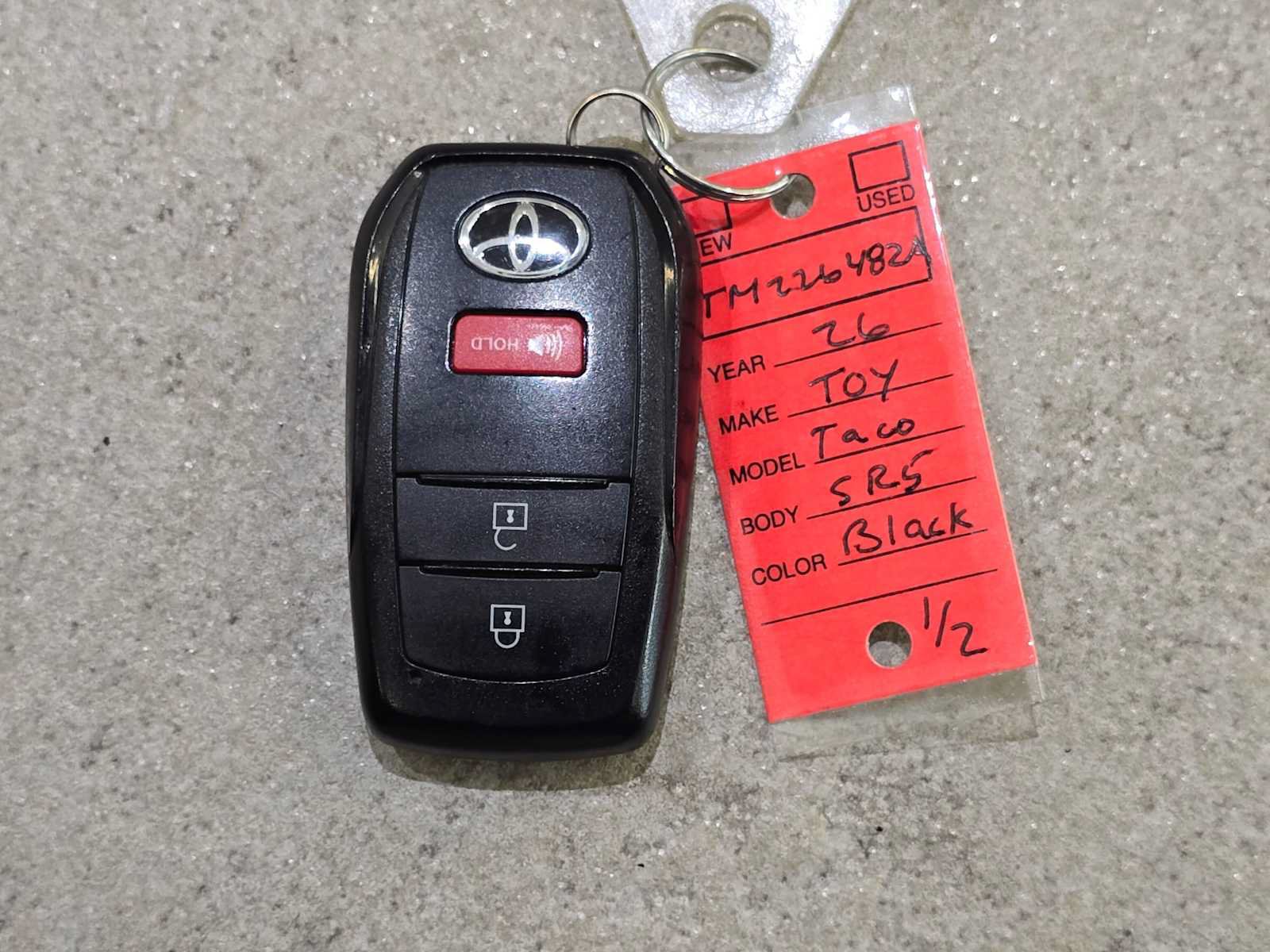 Certified 2026 Toyota Tacoma SR5 AWD/4WD image 31