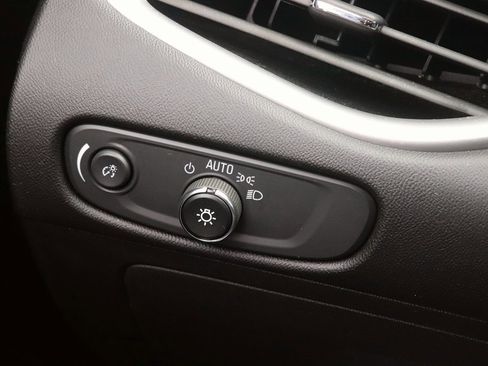 Used 2024 Chevrolet Malibu LT image 23