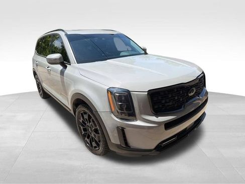 Used 2021 Kia Telluride EX w/ EX Premium Package AWD/4WD image 3