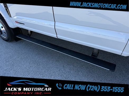 Used 2025 Ford F450 Platinum w/ FX4 Off-Road Package image 16