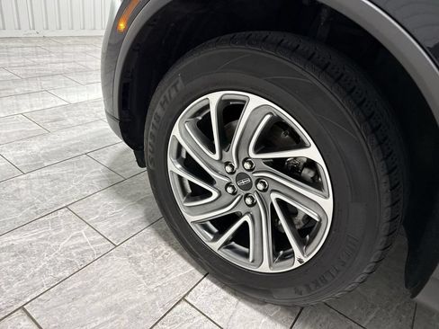 Used 2023 Lincoln Aviator AWD image 34