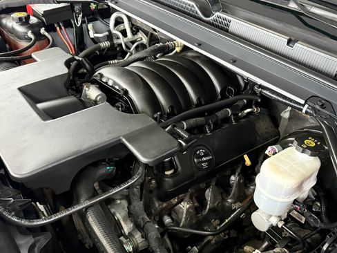 Used 2019 Chevrolet Suburban Premier image 44