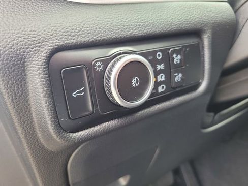 Certified 2023 Ford Explorer XLT w/ Equipment Group 202A RWD image 17