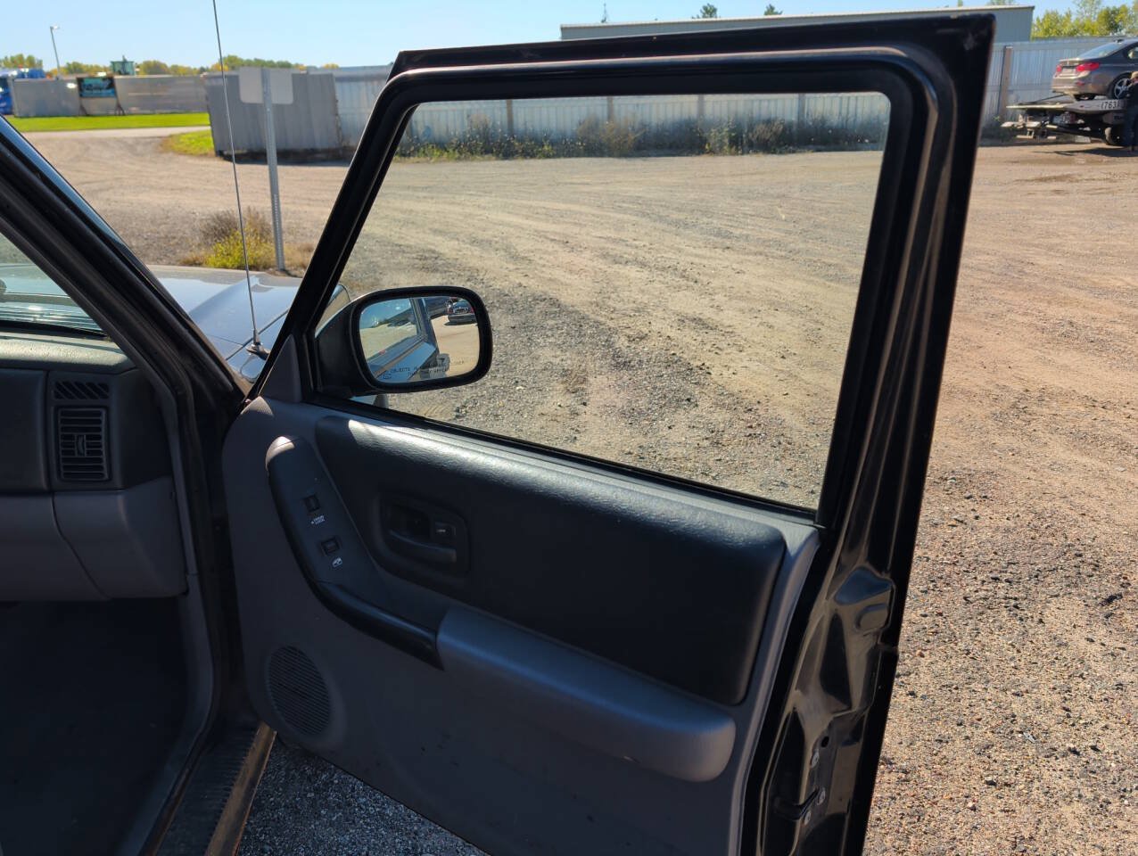 Used 1998 Jeep Cherokee Sport AWD/4WD image 29