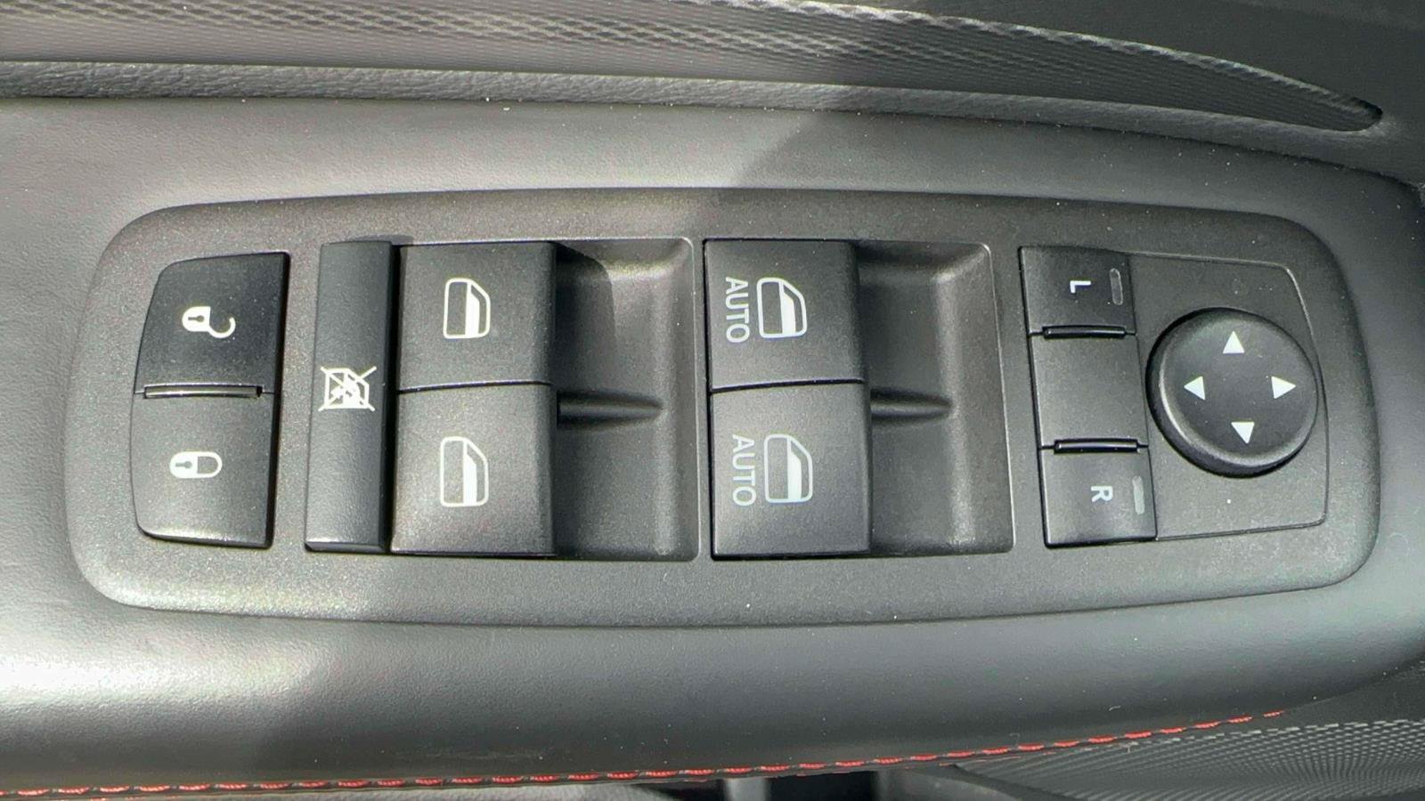 Used 2023 Dodge Durango R/T AWD/4WD image 13