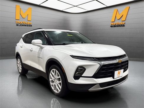 Used 2023 Chevrolet Blazer LT w/ Sound & Technology Package image 2