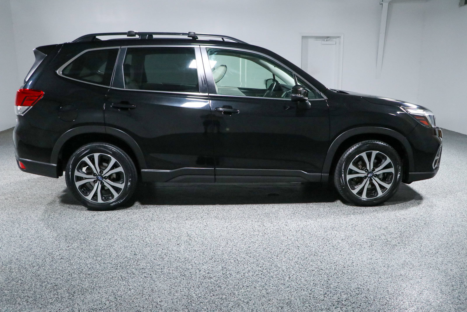 Used 2020 Subaru Forester Limited w/ Popular Package #3 AWD/4WD image 6