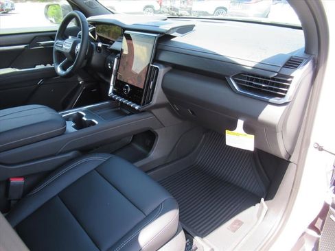 New 2026 GMC Acadia Elevation w/ Elevation Premium Package FWD image 11
