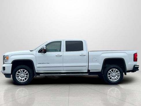 Used 2016 GMC Sierra 2500 Denali w/ Duramax Plus Package image 8