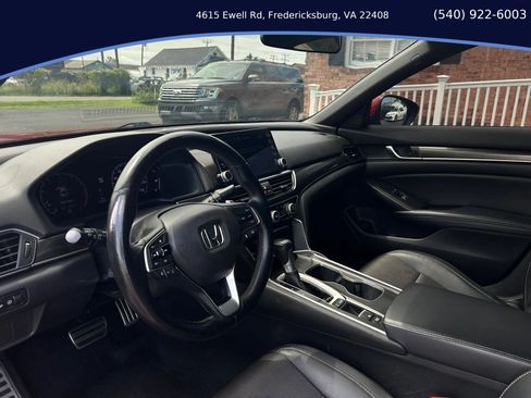 Used 2018 Honda Accord Sport image 11