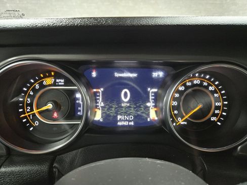 Used 2021 Jeep Wrangler Unlimited Sport image 17