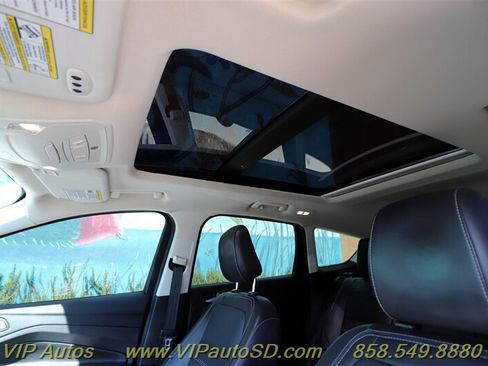 Used 2018 Ford Escape Titanium image 30