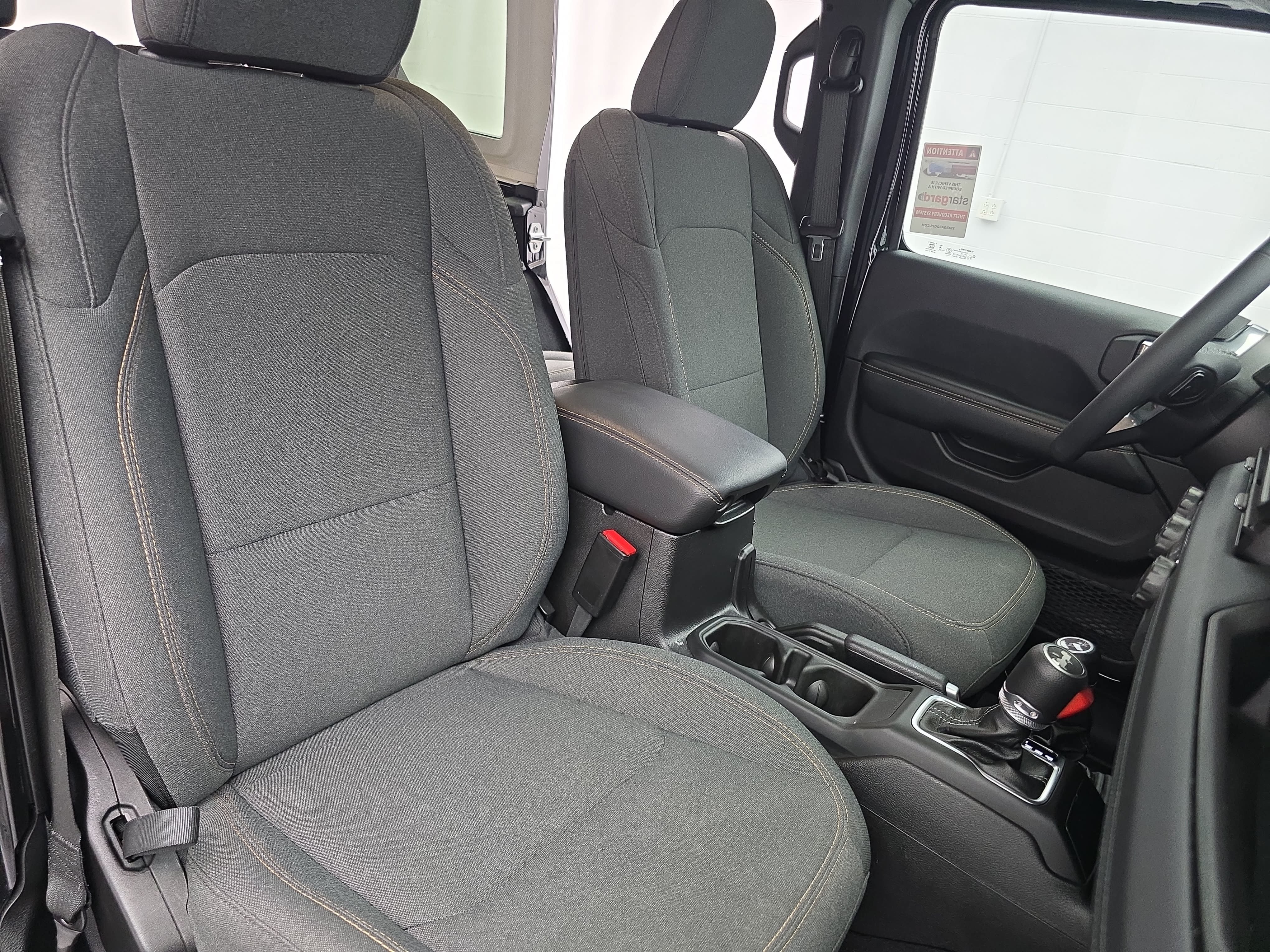Used 2026 Jeep Wrangler Unlimited Sahara AWD/4WD image 12