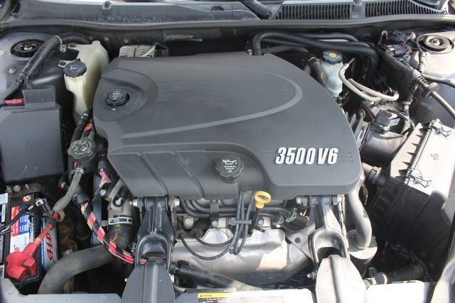 Used 2010 Chevrolet Impala LS FWD image 26