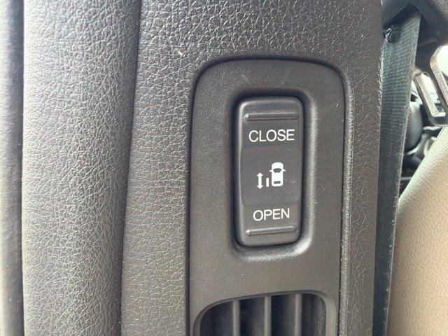 Used 2018 Honda Odyssey Elite image 24