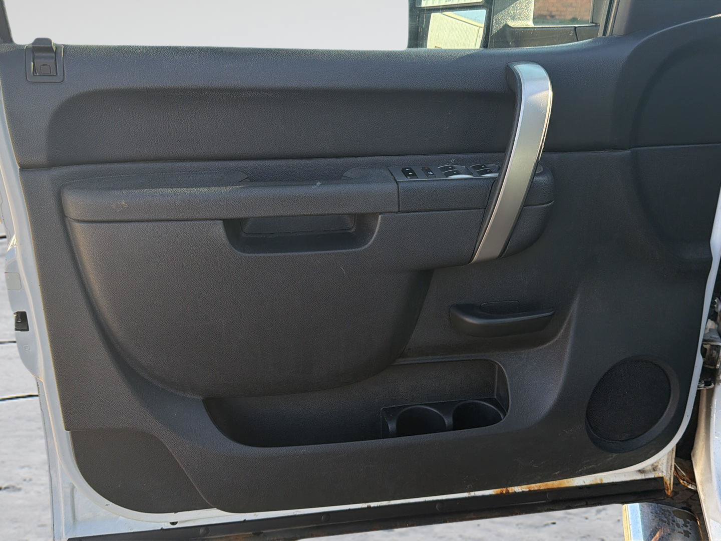 Used 2011 Chevrolet Silverado 2500 LT AWD/4WD image 23