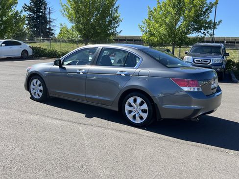 Used 2010 Honda Accord EX-L image 3