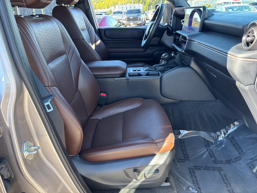 Used 2025 Toyota Land Cruiser w/ Premium Package AWD/4WD image 41