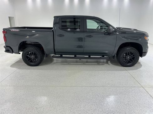New 2026 Chevrolet Silverado 1500 Custom Trail Boss w/ LPO, Dark Essentials Package image 6