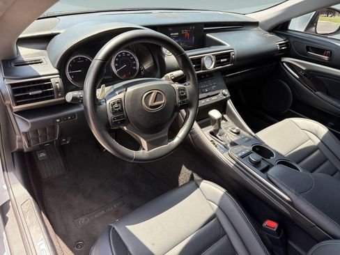 Used 2016 Lexus RC 200t w/ Accessory Package 2 RWD image 4