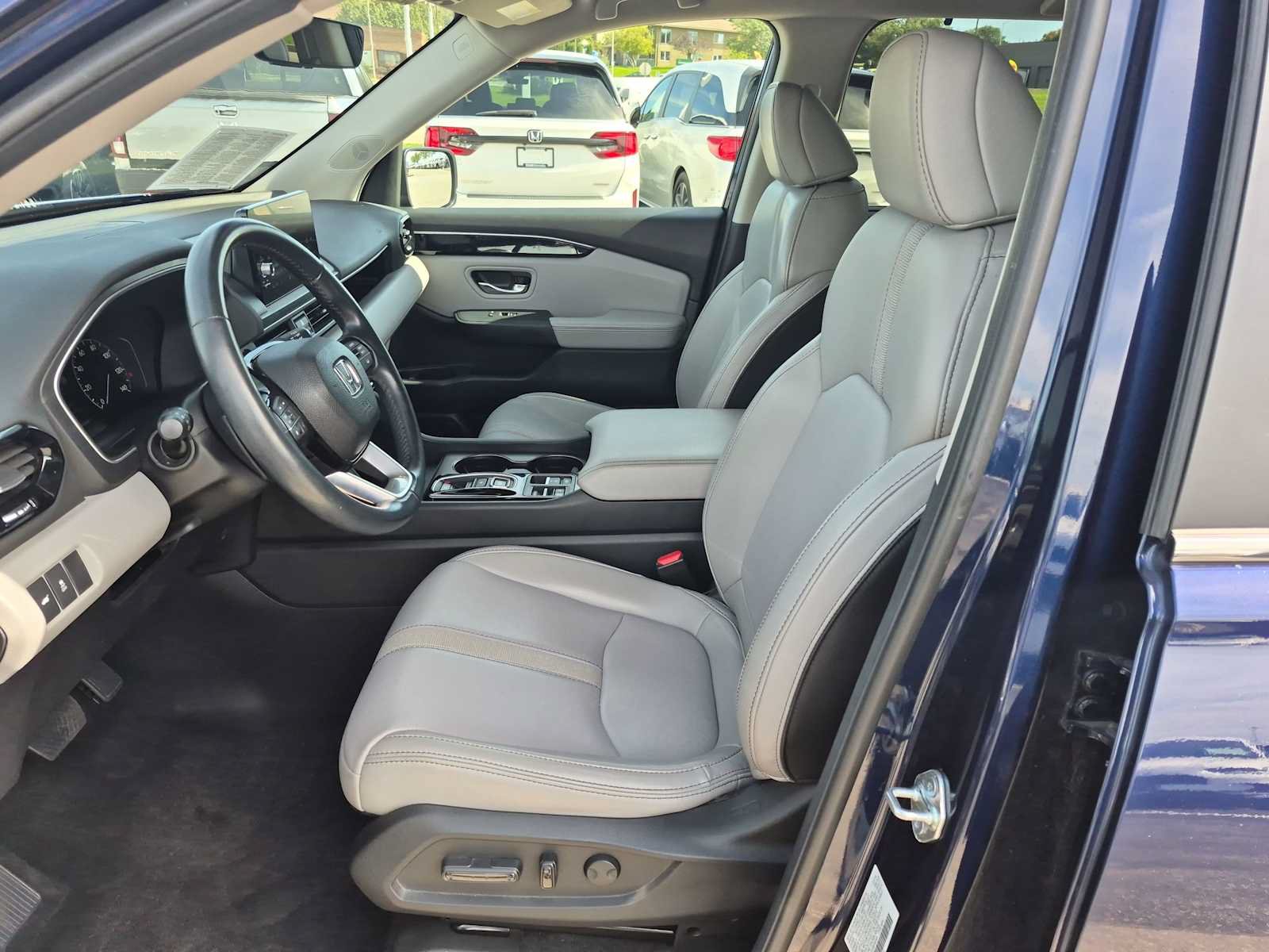 Certified 2025 Honda Pilot EX-L image 15