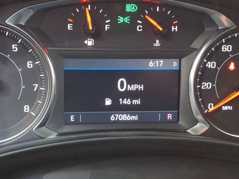 Used 2024 GMC Terrain SLT FWD image 18