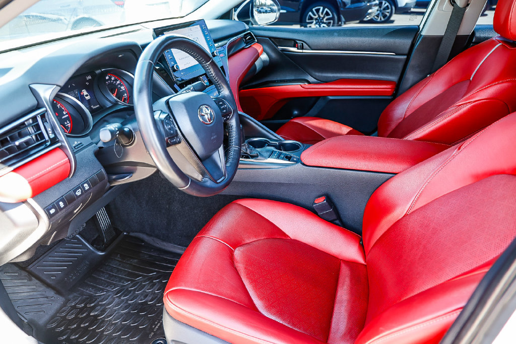 Used 2022 Toyota Camry XSE FWD image 30