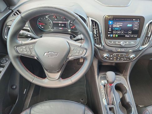 Used 2024 Chevrolet Equinox RS w/ RS Leather Package FWD image 11