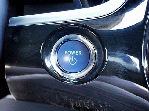 Used 2020 Toyota Prius Prime XLE FWD image 29